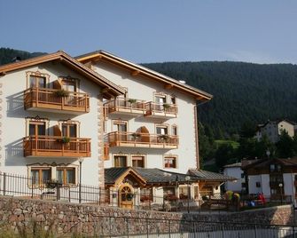 Hotel Franco - Andalo - Edificio