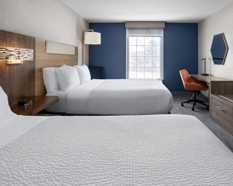 Holiday Inn Express & Suites Brattleboro By IHG - Brattleboro - Quarto