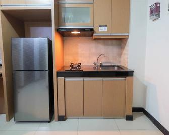 Comfortable 2br Sky Terrace Apartment - Yakarta - Cocina