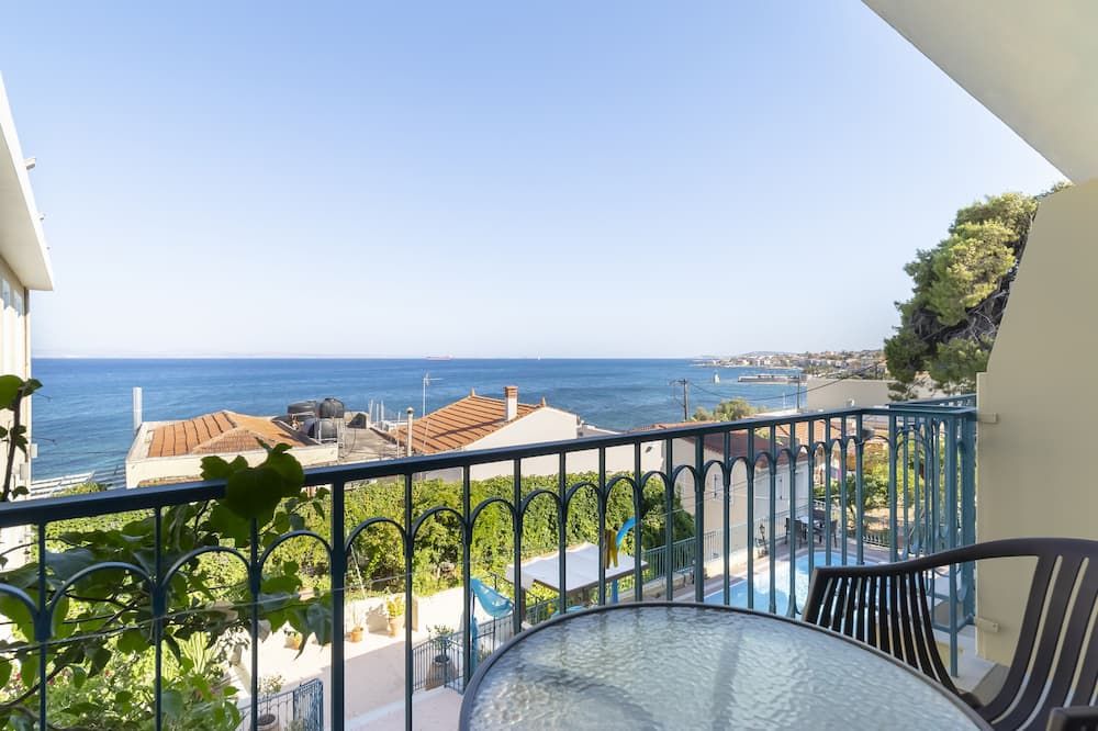 Agia Markella - Vrontádos - Balcony