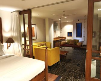 The Sky Imperial Aarivaa Luxury Stays - Rajkot