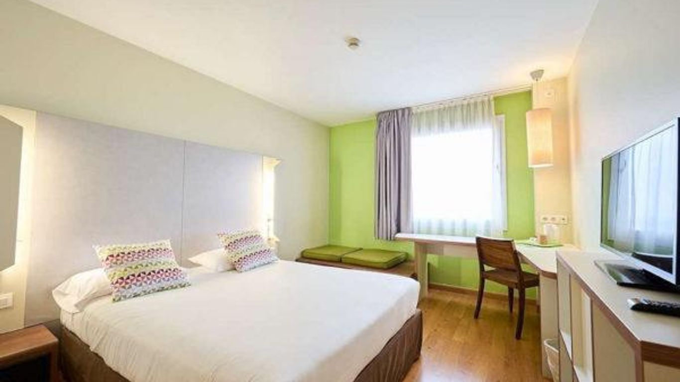 Travelodge Bcn Cornella Fira