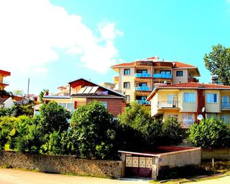 Turhan Pansiyon - Sinop - Edificio