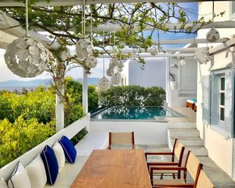 Belvedere Mykonos - Main Hotel - The Leading Hotels of the World - Míkonos - Balcón