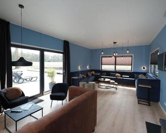 Hofparken Wiltershaar - groepsaccommodatie met privé wellness - Kotten - Sala de estar