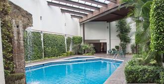 Radisson Hotel Del Rey Toluca - Toluca - Pool