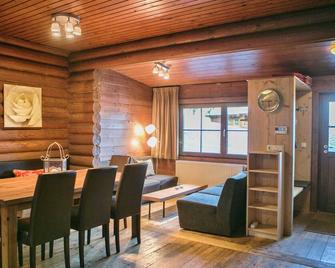 Lovely chalet with private garden in W rgl - Bad Häring - Essbereich