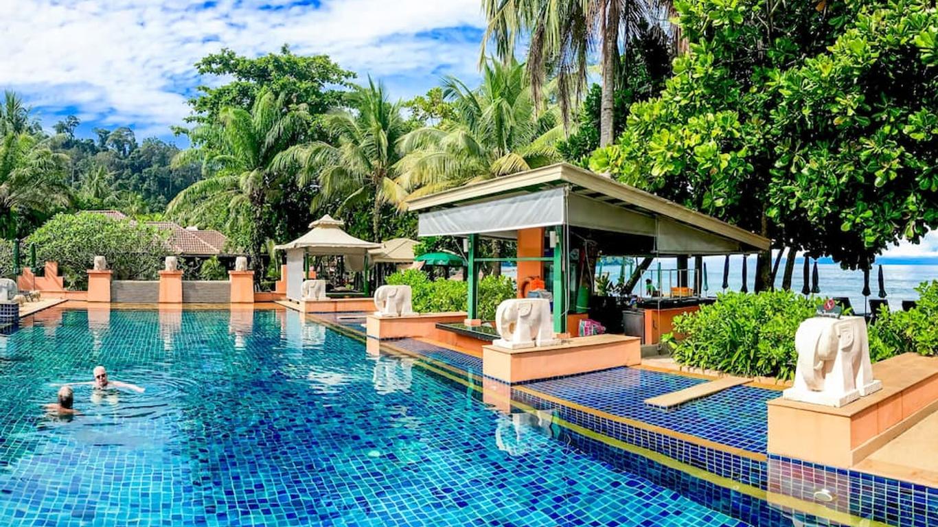 Baan Khaolak Beach Resort