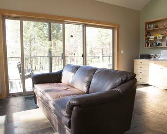 Johnson Family Yosemite Cabin - Centrally Located Inside The National Park - Yosemite Valley - Sala de estar