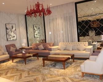 Sama Muscat Hotel - Seeb - Lounge