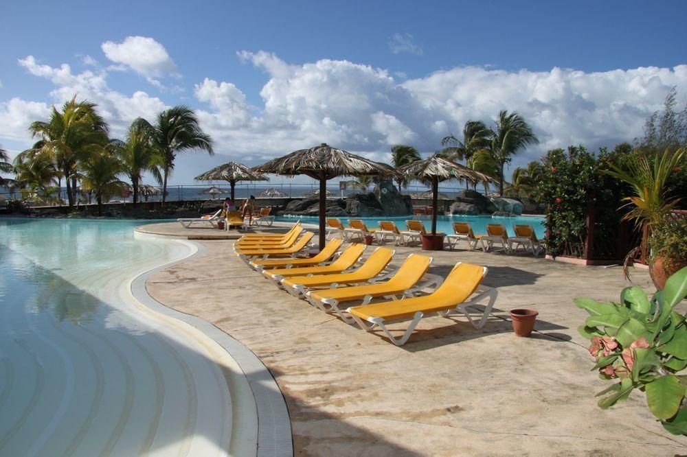 هوتل مانجاناو