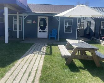 It's All About Location! - Sylvan Beach - Patio
