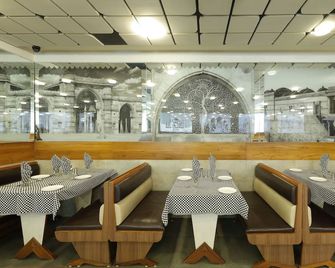 Hotel Good Night - Ahmedabad - Restaurant