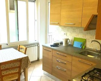 Monterosso - Apartment - Monterosso al Mare - Kitchen