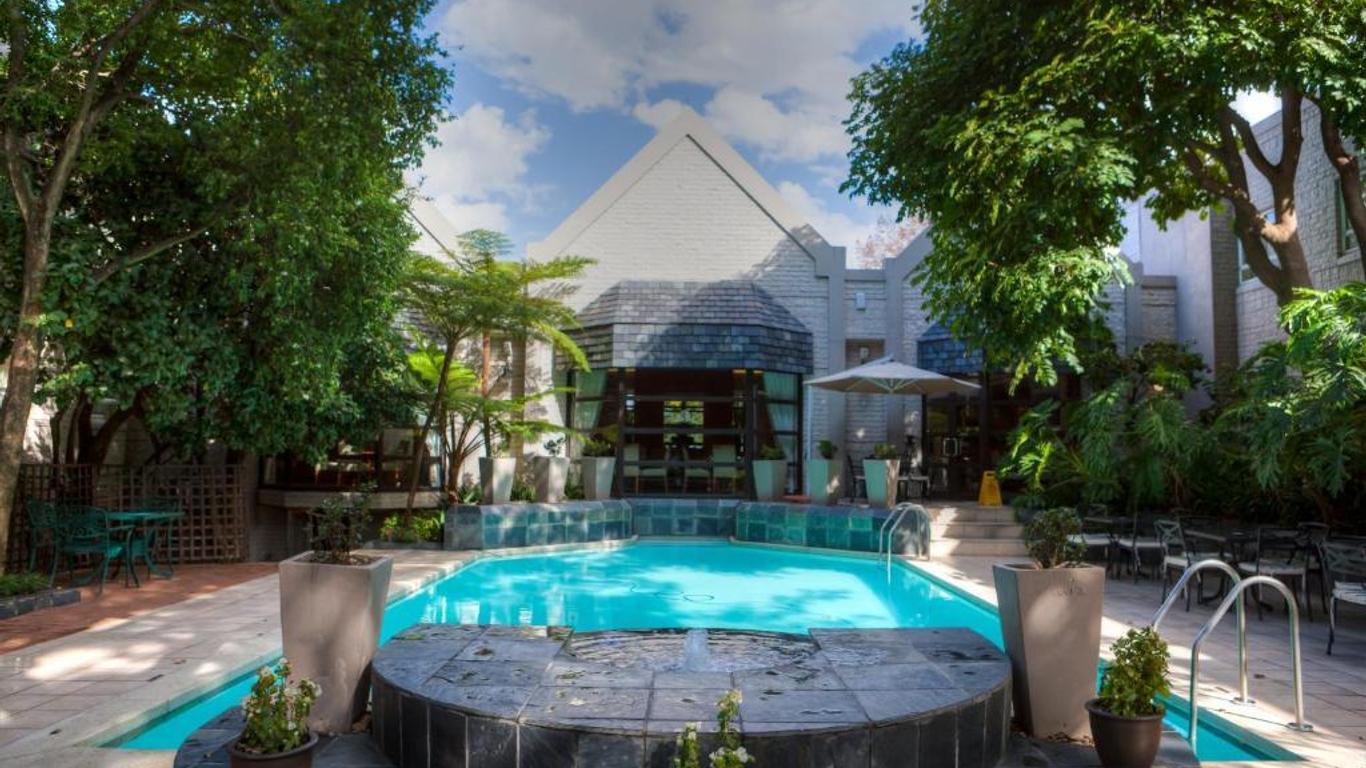 سيتي لودج ساندتون، كاثرين ستريت