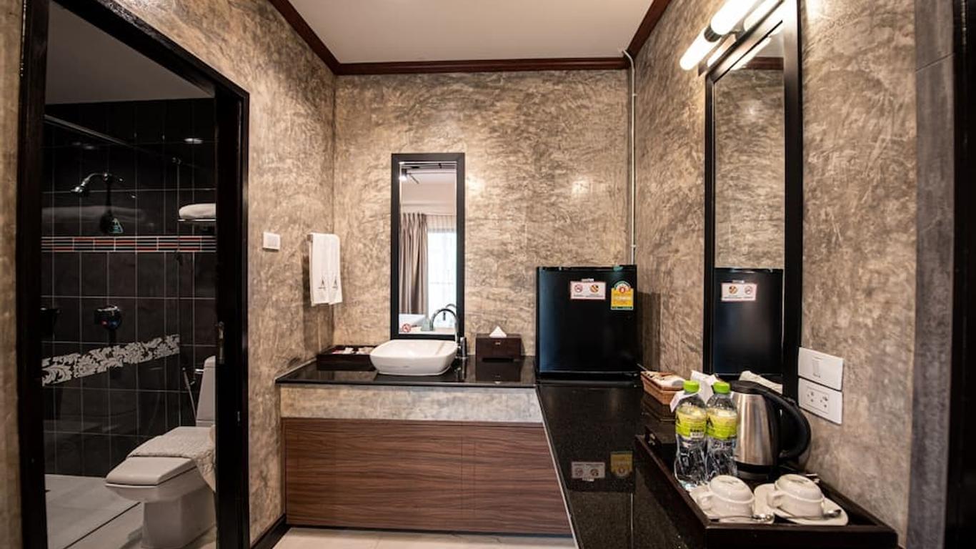 Horizon Village & Resort