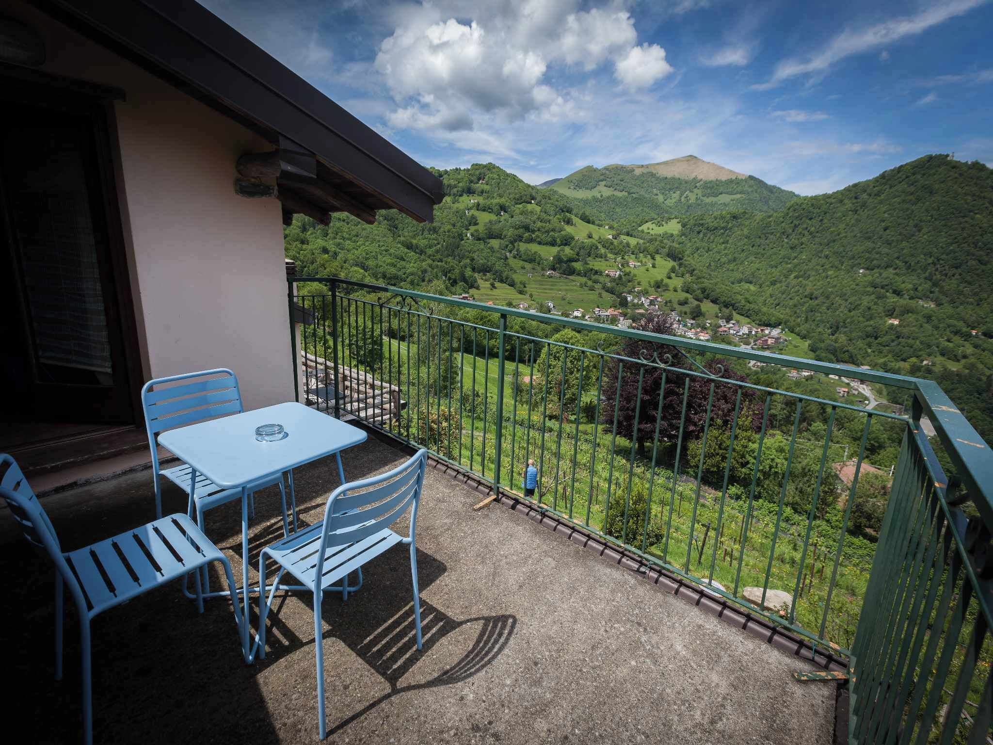Agriturismo Al Marnich - Schignano - Balcón