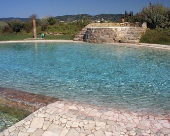 Agriturismo Gualdo Del Re - Suvereto - Gebouw