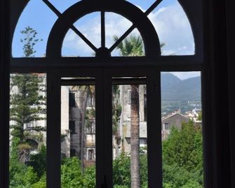 Villa Battista - Ercolano - Balcón