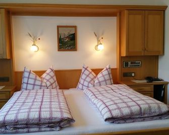 Pension Bergkristall - Tux - חדר שינה