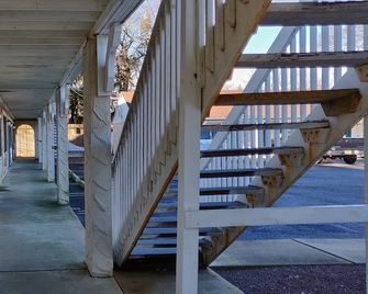 Point Pleasant Inn - Point Pleasant Beach - Trappen