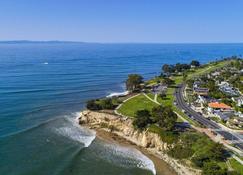 New Listing Ocean Front Beach House Close Beach Access - Santa Barbara - Byggnad