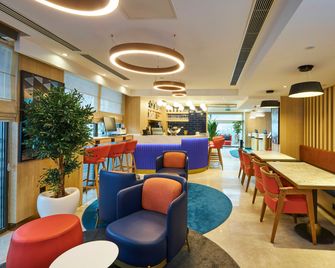 Holiday Inn Express Istanbul - Airport Arnavutkoy By IHG - Istanbul - Building