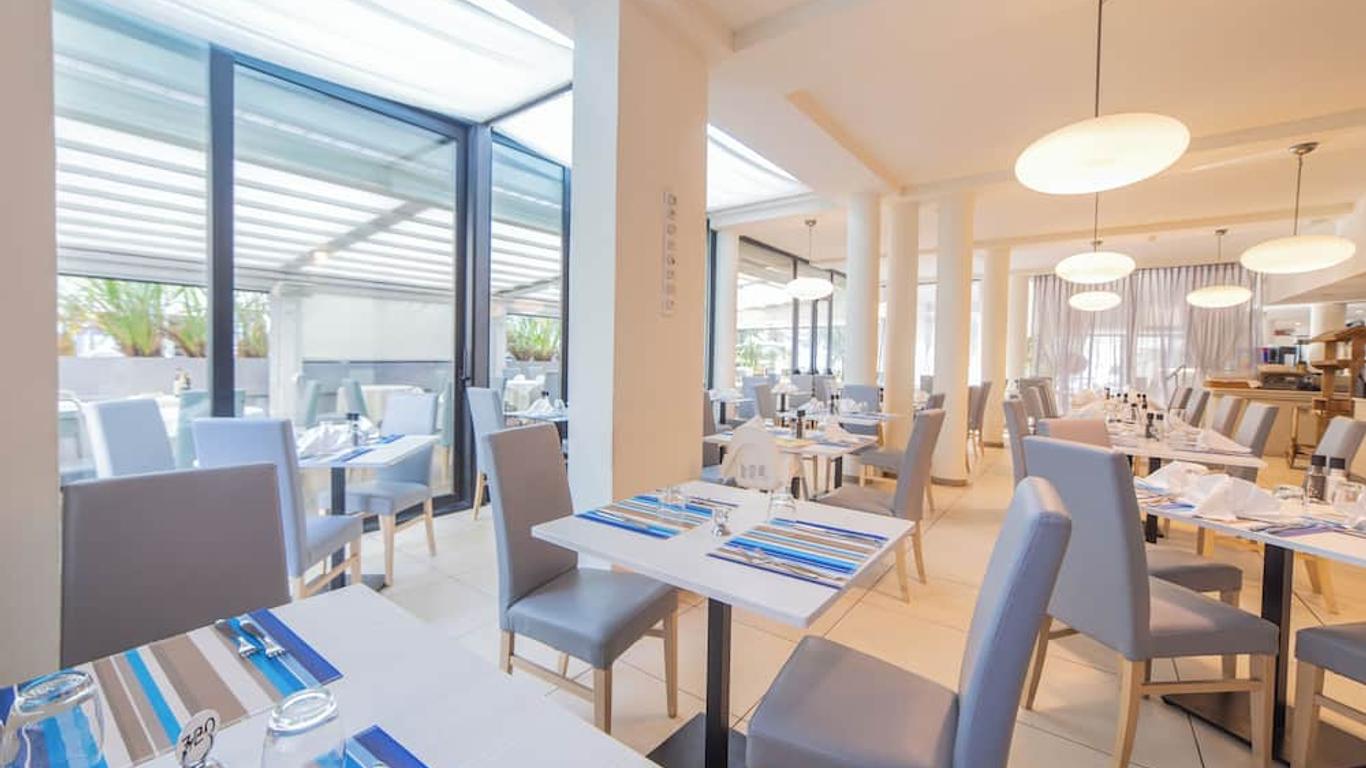 Ferretti Beach Hotel