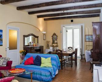 Bed and Breakfast Adelberga - Salerno - Stue