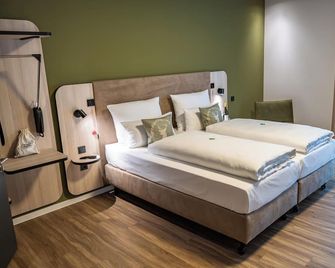 Platzhirsch Living - Kelsterbach - Schlafzimmer