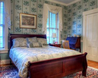 Emma's Bed and Breakfast - Springfield - Bedroom