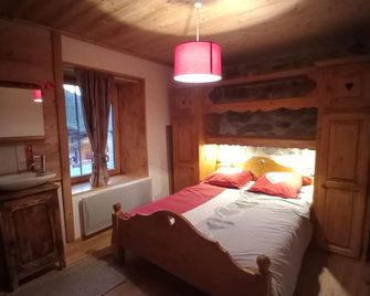 Spacious self-catering cottage Sixt Fer à ch. prox Samoens Grand massif 6/8 p - Sixt-Fer-à-Cheval - Chambre