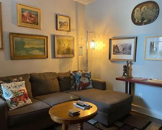 Upscale organic modern with whirl pool - Jim Thorpe - Living room