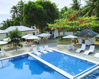 Kehalani Beach Resort by Cocotel - Atimonan - Pool