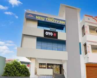 Hotel O Green Light Inn - Warangal - Edificio