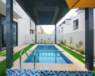 Silk Valley - Luxury 4 bedrooms + maid's room with private swimming pool - Schardscha - Pool