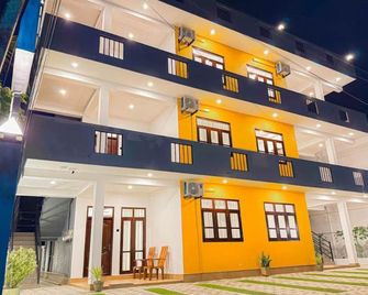 Shelo Transit Hotel - Katunayake - Будівля