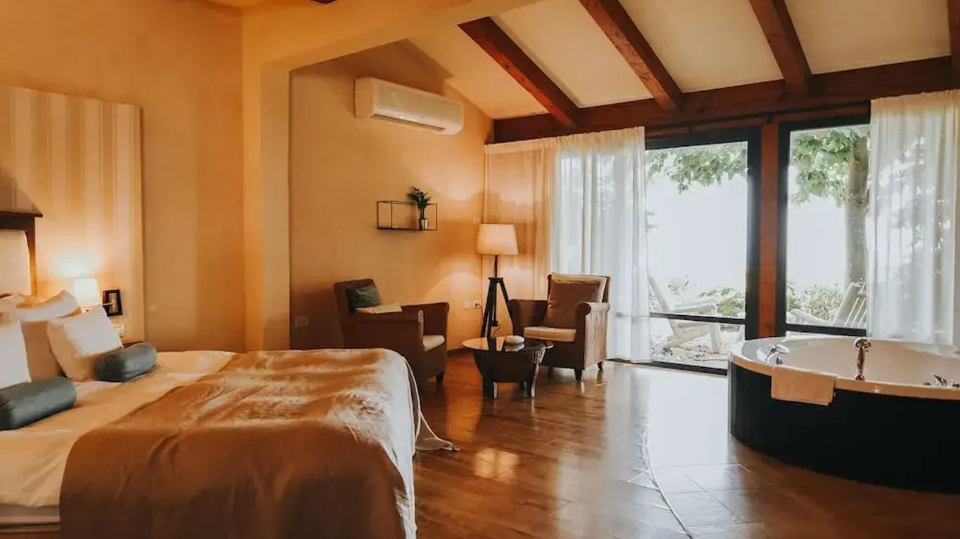 Cnaan Village Boutique Hotel & Spa