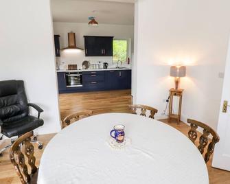 Rainbows End - Clifden - Salle à manger