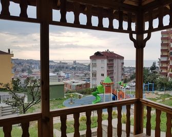 Nuralp Apart Otel - Trabzon - Balkon