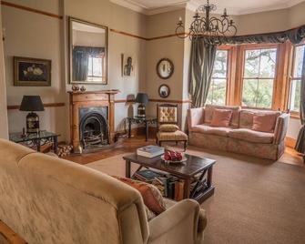 Leeuwenbosch Shearers Lodge - Amakhala Game Reserve - Buyskloof - Sala de estar