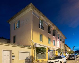 Hotel De Belgique à Menton - Menton - Building