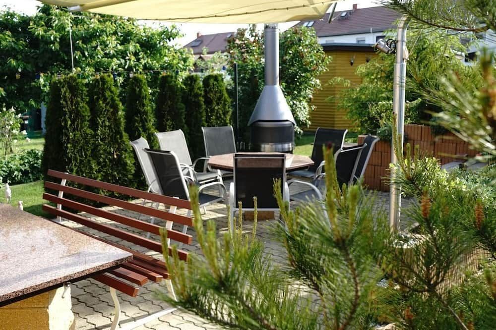 Apartment, living/bedroom - Pension Nr. 13 - פירנה - פטיו