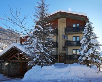 Hotel Des Amis - Oulx - Budova