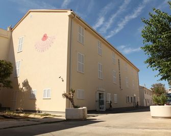 Hotel Zanè - Pag - Edificio