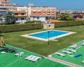 GuestReady - Luxe living by the pool - Póvoa de Varzim - Pool
