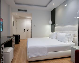 Hotel Luxury - Ksamil