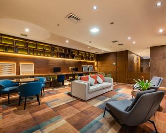 هوتل إستيلار ميلا دورو - ميديلين - ردهة