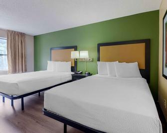 Extended Stay America Suites - Asheville - Tunnel Rd - Asheville - Bedroom