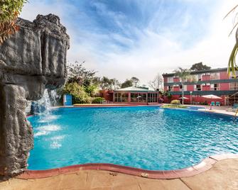 Exe Hotel Cataratas - Puerto Iguazú - Pool